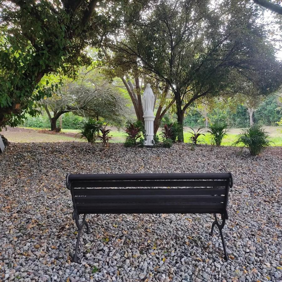 Arizona Ranch Hotel Girardot Ngoại thất bức ảnh