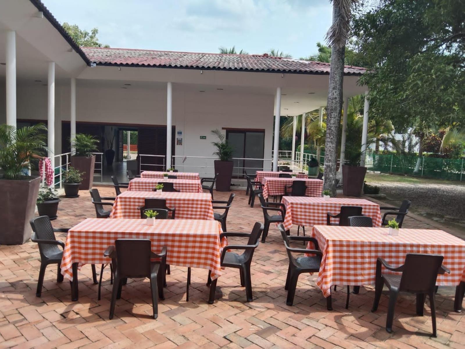 Arizona Ranch Hotel Girardot Ngoại thất bức ảnh