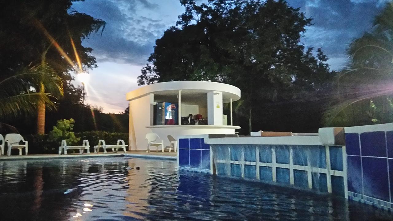 Arizona Ranch Hotel Girardot Ngoại thất bức ảnh